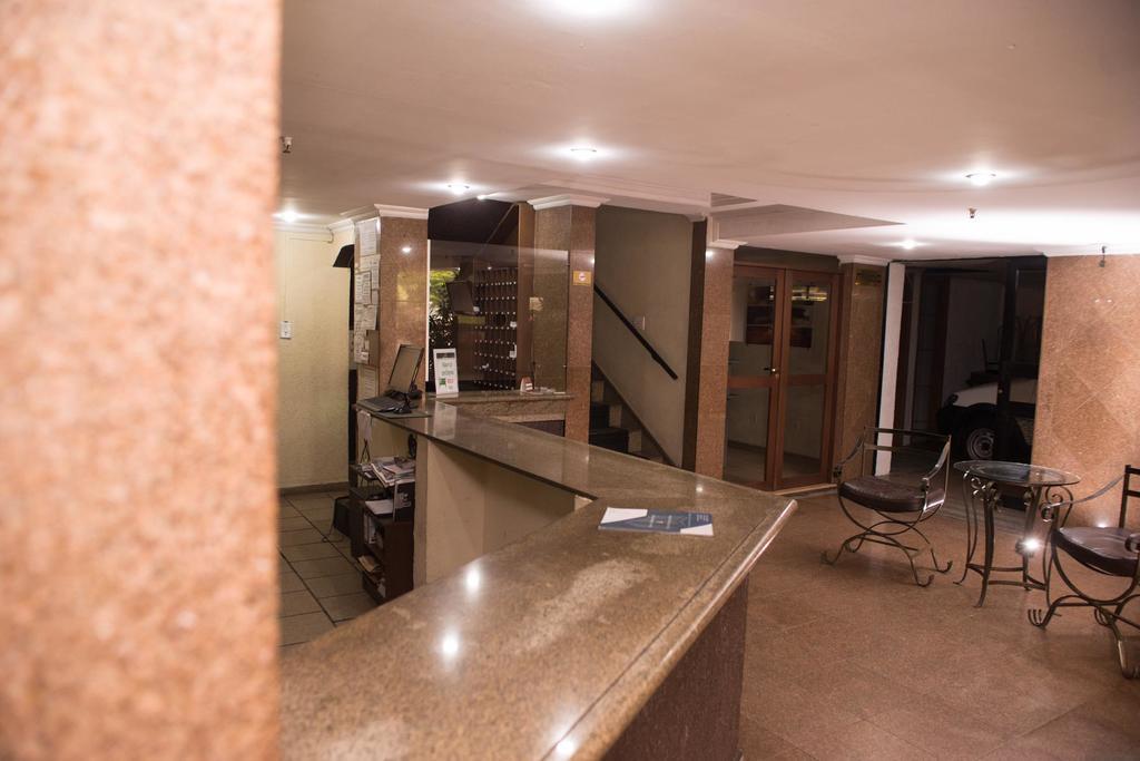 Stratus Vila Hotel ヴォルタ・レドンダ エクステリア 写真
