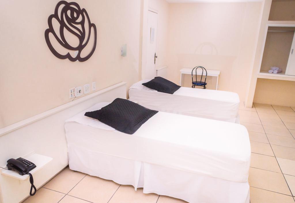 Stratus Vila Hotel ヴォルタ・レドンダ エクステリア 写真